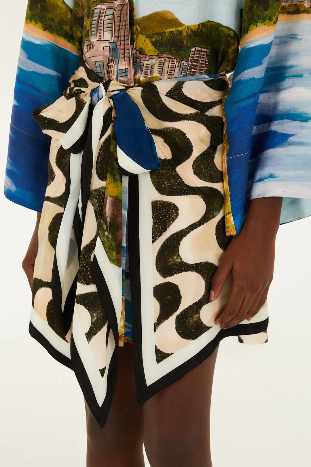 Multicolor Copacabana Beach Euroflax Premium Linen Long Sleeve Kimono | FARM Rio | FarmRio (US)