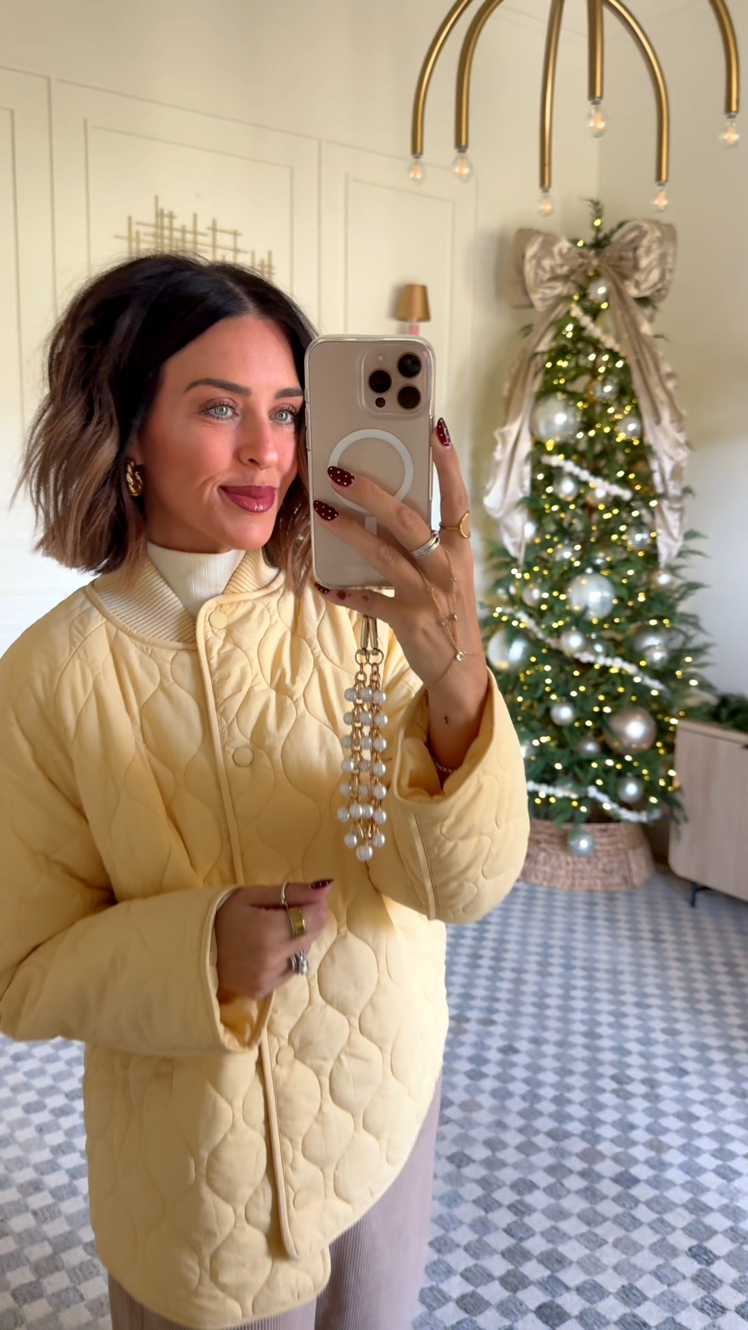 Affordable outfits 
Thanksgiving outfits 
Christmas outfits 
Size S in tops and dresses 
Size M in jackets 
Size 4-6 in jeans



#LTKFindsUnder100 #LTKOver40 #LTKFindsUnder50