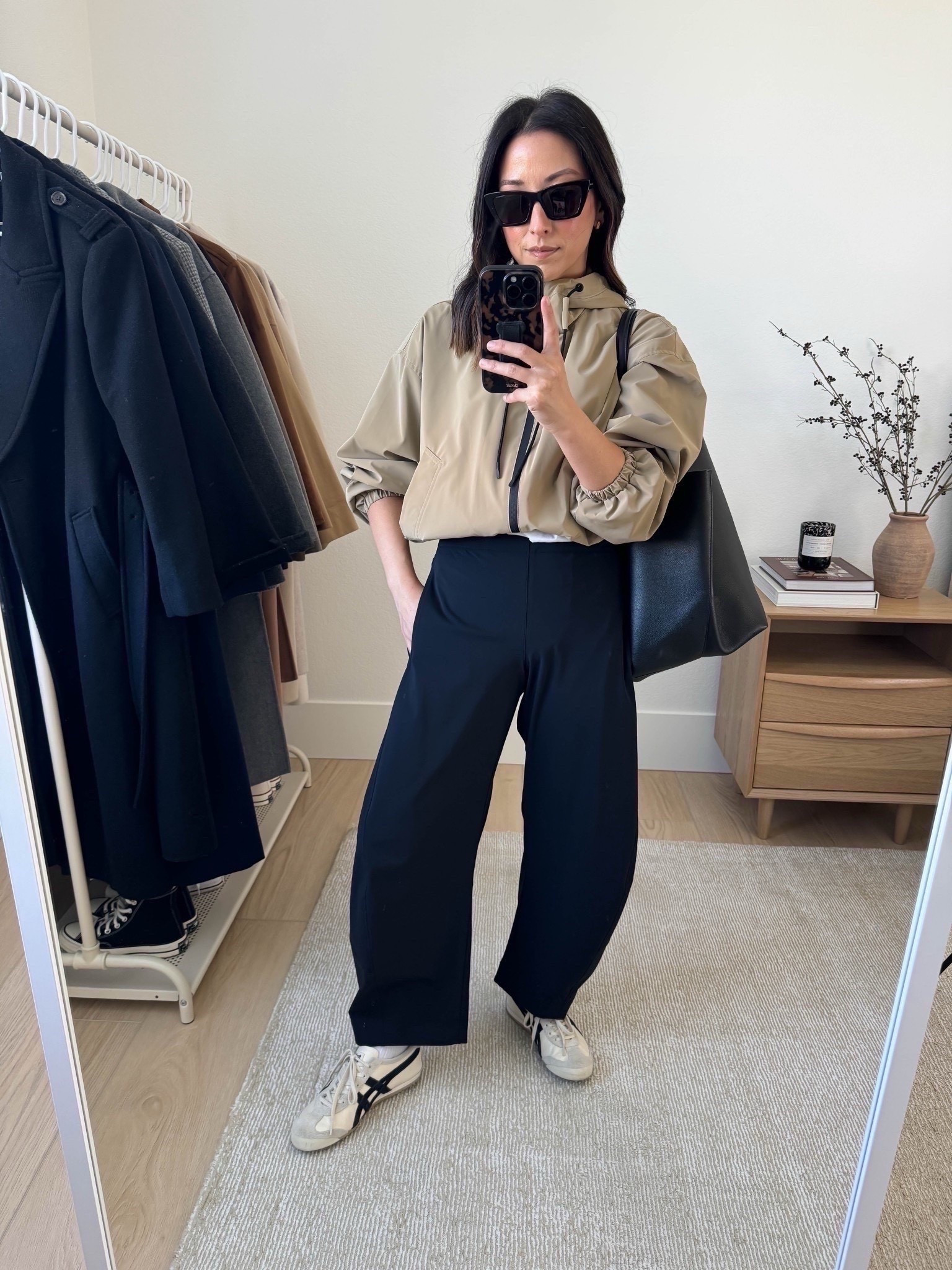 2025 bestselling pant: Ruti On The Loose Work Pant. 

A barrel tech pant if you will. A pant that will work for everything! High rise but not has high as I’d like, so sized up to a petite 4

Zara cropped jacket small (old)
Aritzia tee medium
Ruti pants petite 4
Onitsuka tiger sneakers 4 mens
Mansur Gavriel tote
YSL sunglasses

Mom outfits, petite style, athleisure


#LTKPetite #LTKmomlife #LTKootd