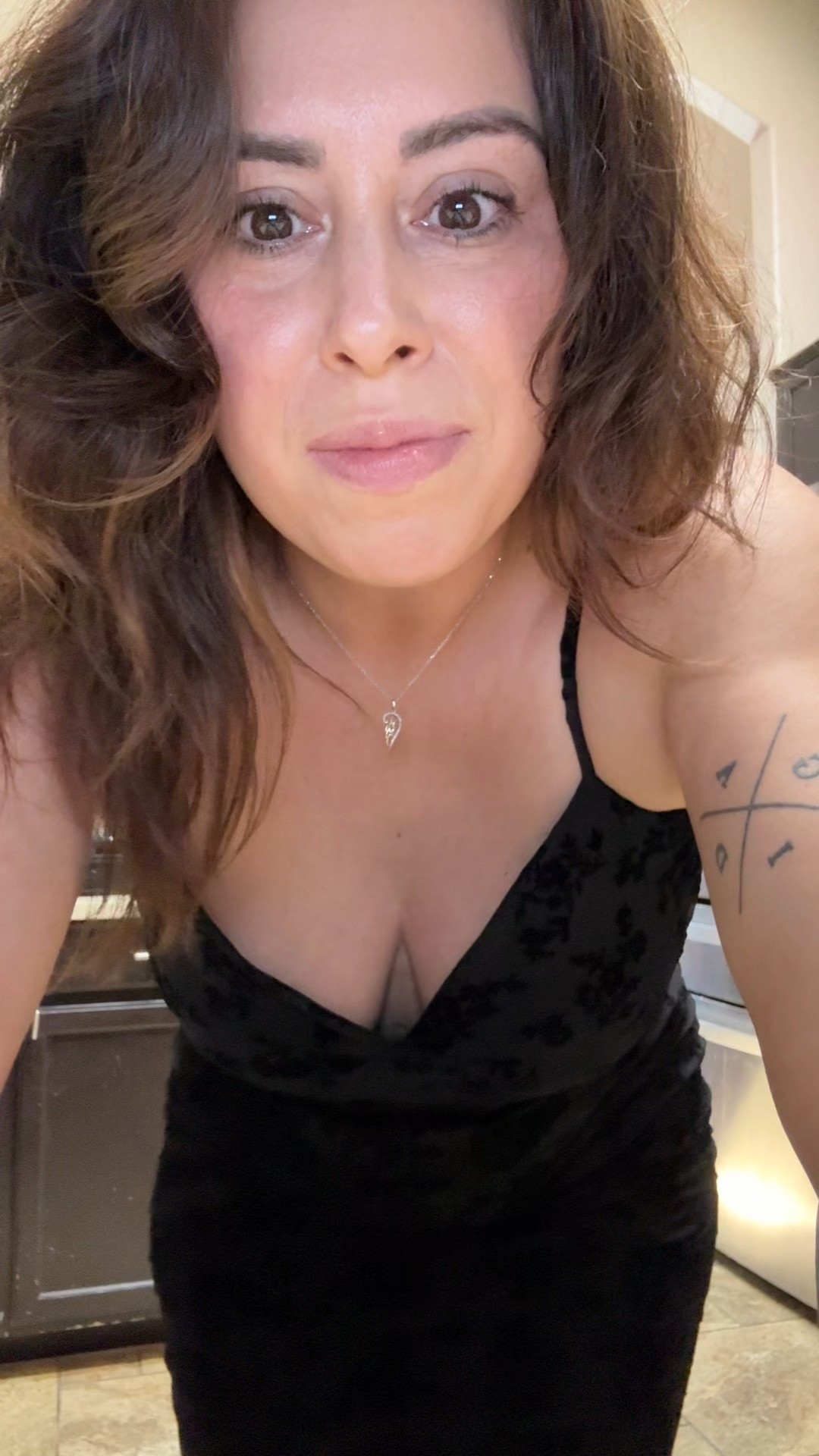 I’m a sucker for a good 2-piece set 😍 You can wear it together for an easy outfit or mix and match with pieces you already own. This one’s so cute — and it comes in cheetah print too 👏🏻 All under $15! #styleonabudget #ootd #fashionfinds

#LTKMidsize #LTKParties