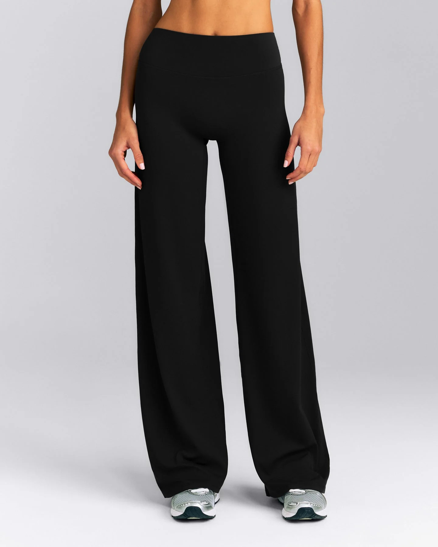 SoftMotion\u2122 Straight Leg Pants New Branding
Black | Oner Active (UK / US)