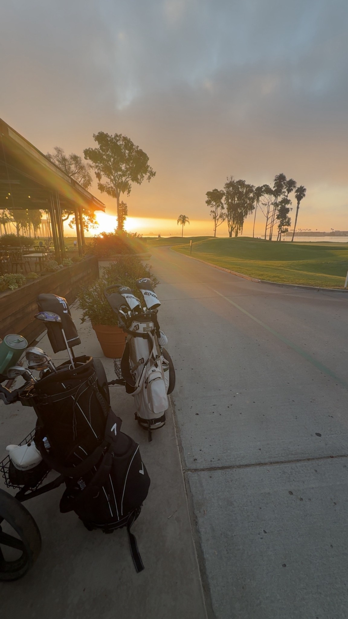 The best mornings are spent on the course. 

#golf #golfgirls 

#LTKSeasonal #LTKFamily #LTKActive