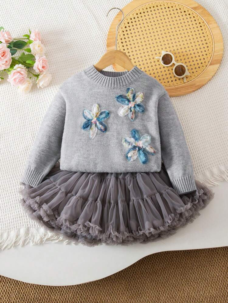 Young Girl Floral Applique Decor Round Neck Long Sleeve Casual Sweater, Autumn/Winter | SHEIN
