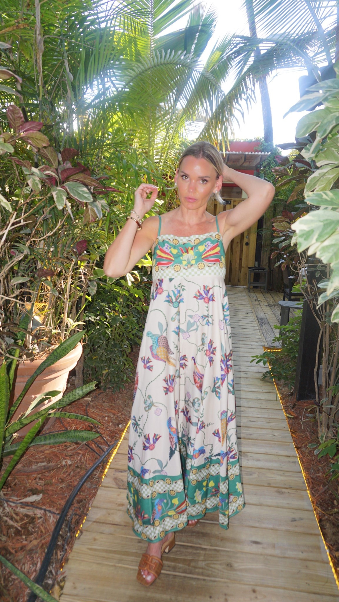 A great Amazon dress for vacation.