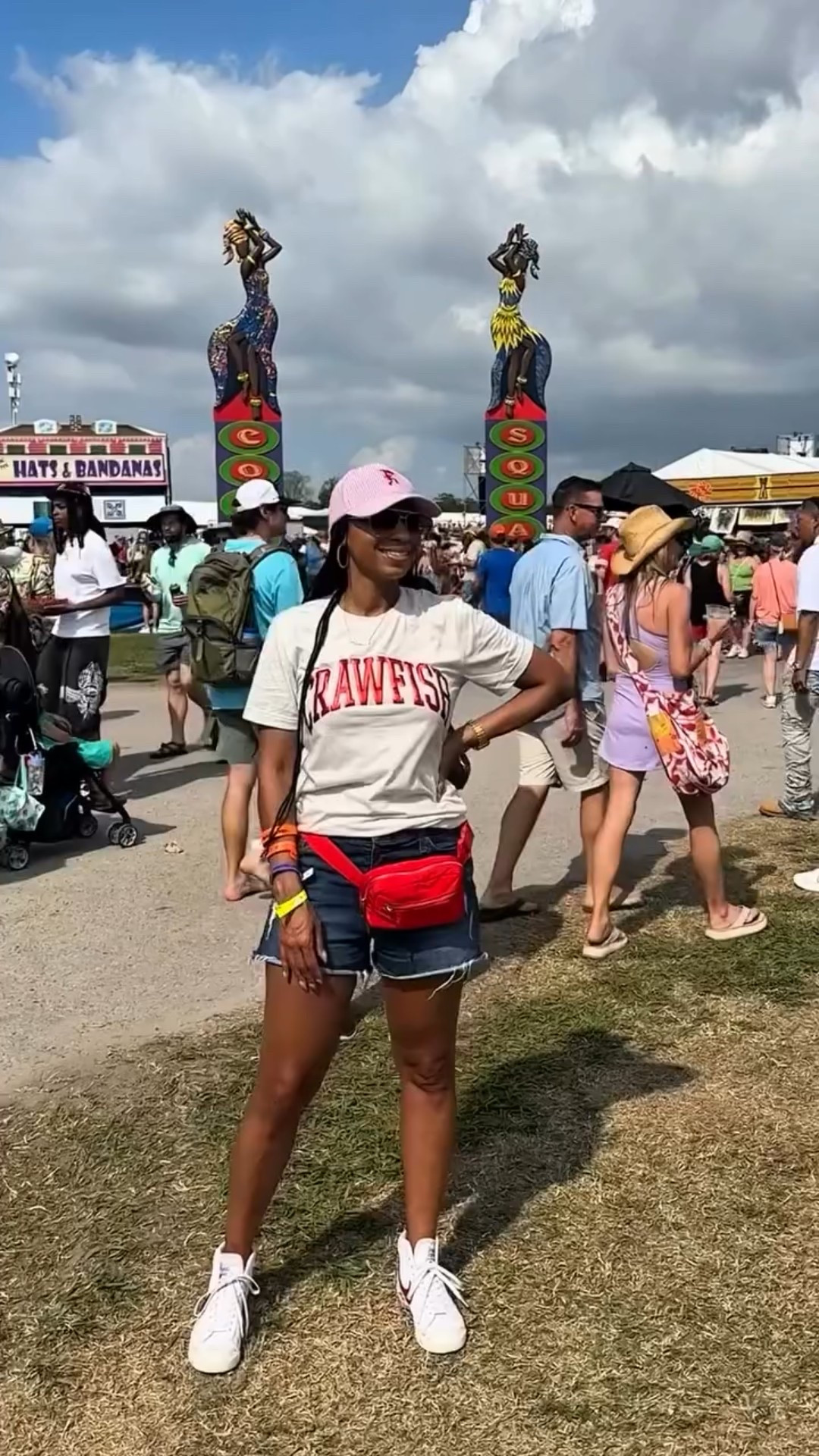 Jazz Fest? Yes. Sunburn? Absolutely, not. 

Watch until the end for a surprise guest! 

Shirt: @fleurty_girl 

Steal my makeup routine… all linked on my LTK! 

#beingjustmelody #jazzfest #grwm #summermakeup