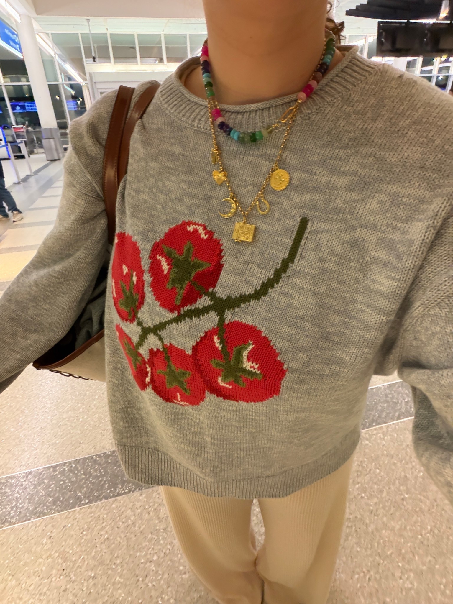 American eagle size L tomatoe sweater

#LTKMidsize #LTKmomlife #LTKSeasonal