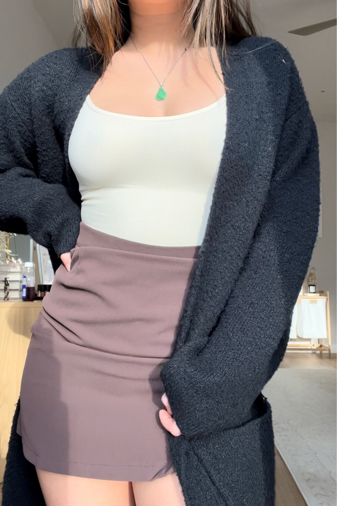 Body suit from shapermint, cardigan from Uniqlo, skirt from YesStyle 