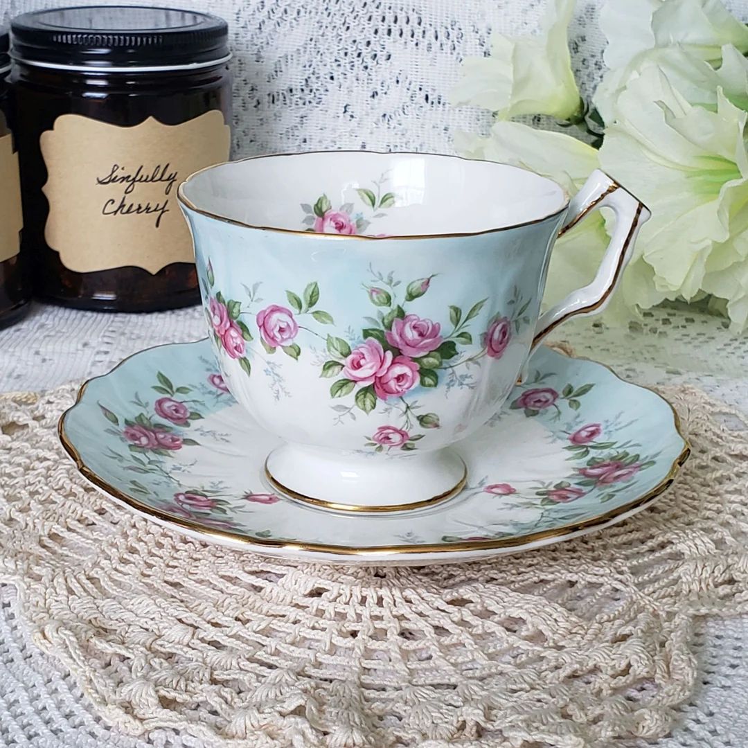 Blue Aynsley Tea Cup With Pink Roses Floral Teacup and Saucer - Etsy | Etsy (US)