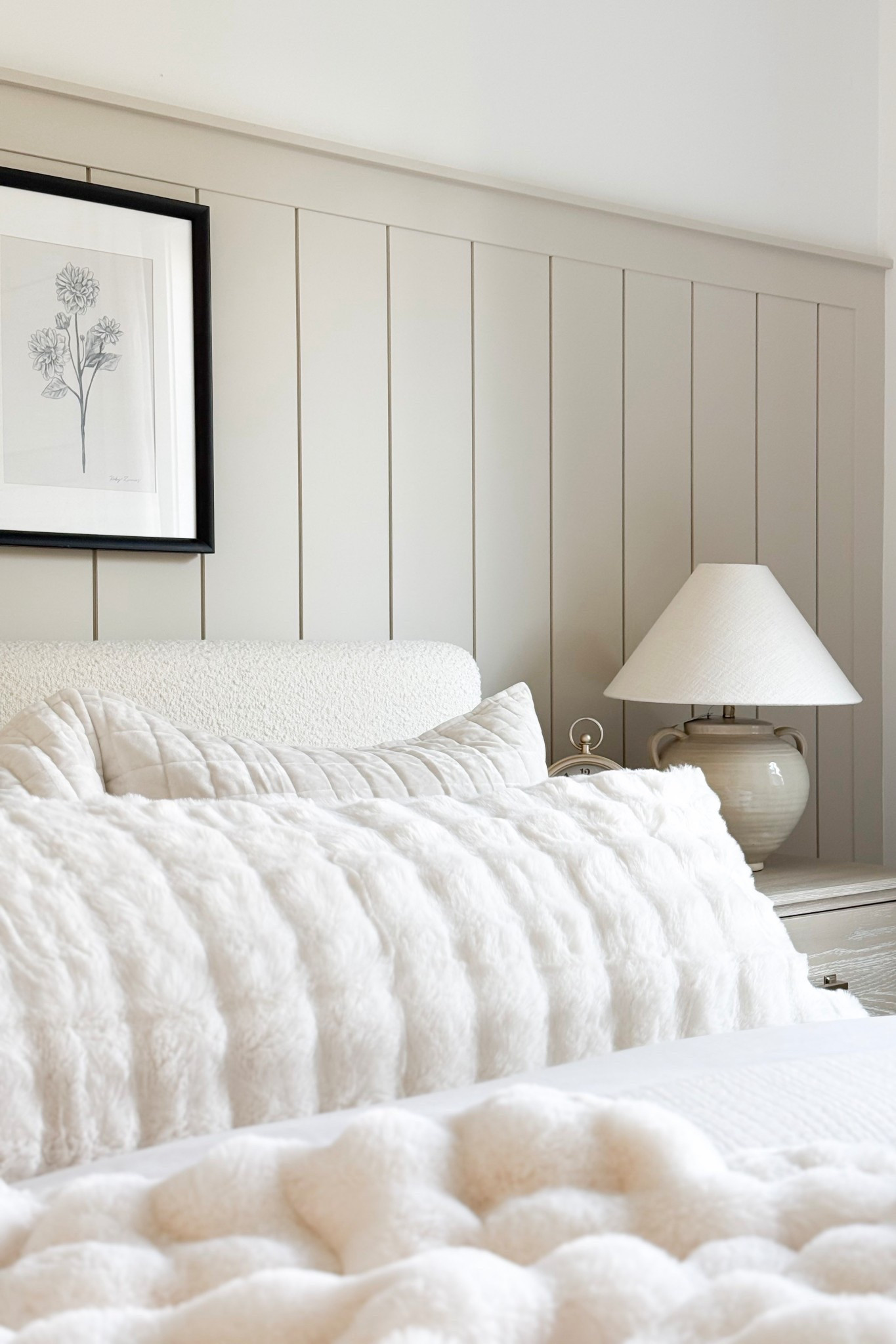 Faux fur bedding refresh, perfect for the new year!

Home, home finds, home accents, home decor, faux fur, faux fur bedding, throw blanket, lumbar pillow, winter bedding, winter refresh, cozy bedroom, guest room inspo

#LTKHome #LTKSeasonal