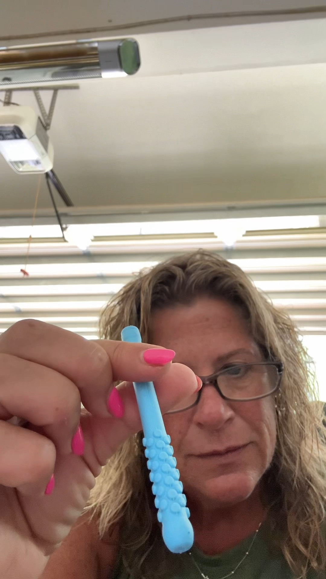 Chewable Essential Oil Breath Stick, chewable Breather Quit Smoking, Stop Smoking Aids with Replacement Core, Can Taken Anywhere Focus Clear Respiratory (Pink + Blue + Green)


#LTKHome
