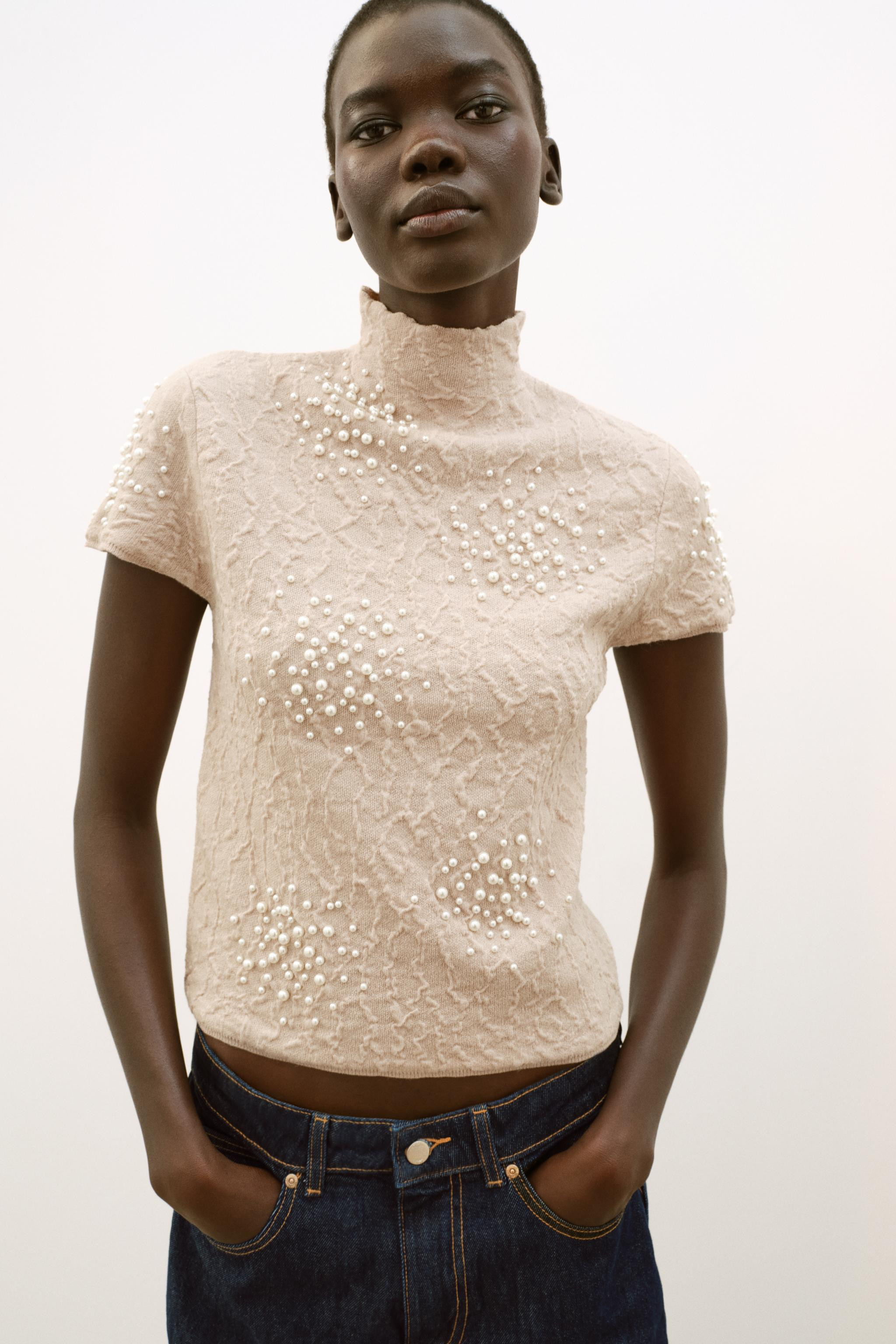 STRICKTOP MIT PERLEN UND KNITTEREFFEKT | Zara DE