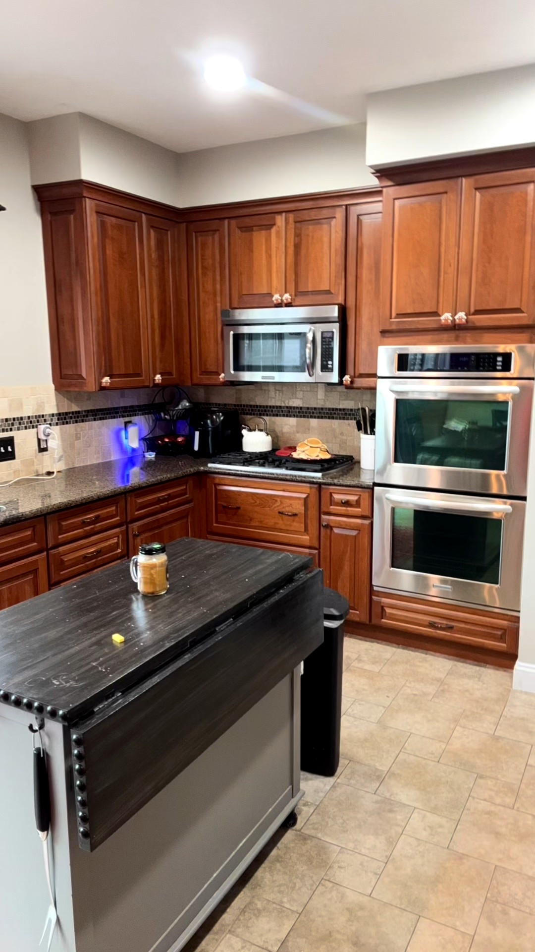 Turning my kitchen into a Christmas kitchen for about $65… and yes, I lost my voice in Disney so please excuse the croaky voiceover 😂🎄
Mini wreaths, knob covers, and a whole lot of cozy. It’s the little things that make the magic ✨
Linking everything for you!
#reel #explore @christina_with_love_

#christmaskitchen
#christmasdecor
#holidaydecorinspo
#budgetdecor
#christmashome
#holidayhomedecor
#kitchendecorideas
#festivekitchen
#christmasaesthetic
#christmasvibes
#holidaystyle
#christmascrafts
#christmasdiy
#budgetfriendlydecor
#cozychristmas
#simplechristmasdecor
#holidayhomeinspo
#amazonfinds
#targetfinds
#homedecorinspo
#decorideas
#holidayseason
#interiorinspo
#christmastime
#decorinspo

christmas kitchen decor
mini wreath kitchen ideas
affordable holiday decor
budget friendly christmas DIY
target holiday finds
amazon christmas decor
simple christmas kitchen
holiday home makeover
christmas wreath ideas
christmas decorating on a budget

#LTKHoliday #LTKdayinmylife #LTKHome