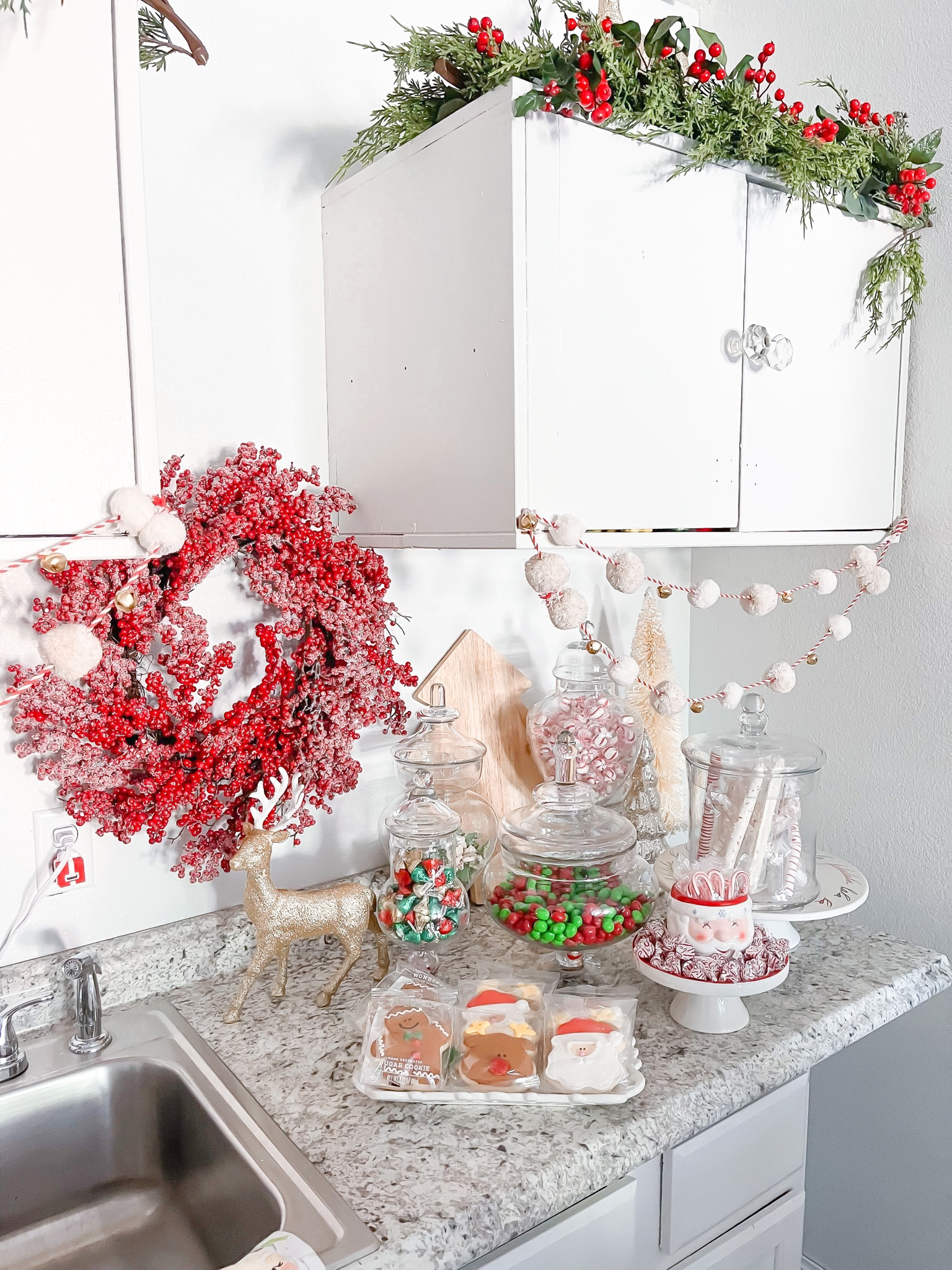 Christmas candy bar 

#LTKHoliday #LTKSeasonal