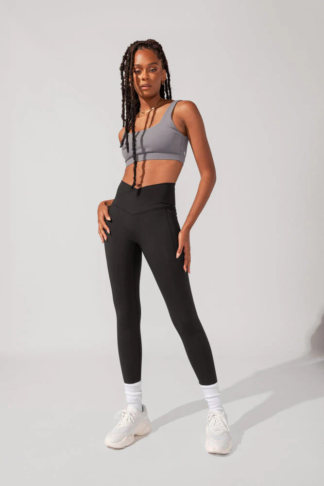 Crisscross Hourglass Legging™ with Pockets (Pet Hair Resistant) - Blac | POPFLEX