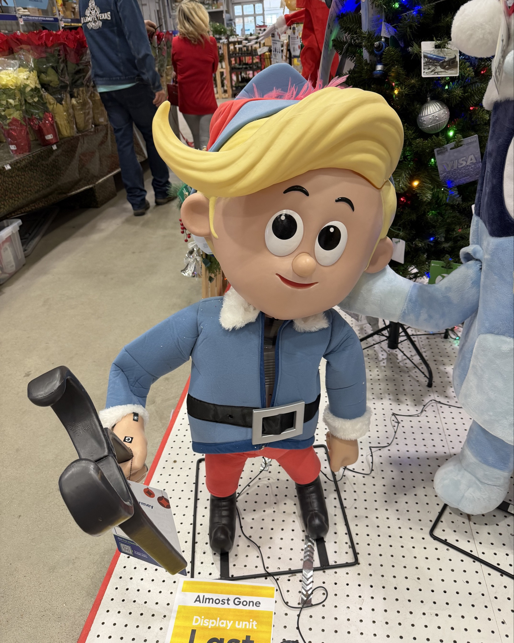 #Ad Shop at Lowe’s this holiday season! They have the best finds to decorate your home with. Shop my LTK!
@loweshomeimprovement #ad #lowespartner #liketkit

#LTKGiftGuide #LTKHoliday #LTKSeasonal