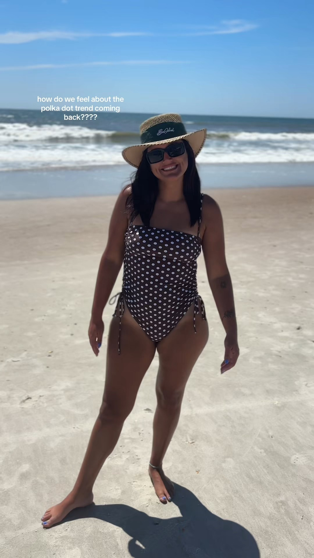 Is polka dots back in bc I'm here for it 💃🏻