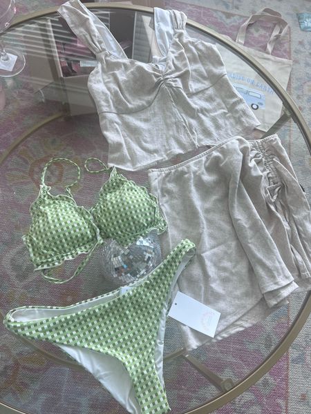 dippin daisys code: GINA15 💚
bikini, summer swim, swimwear, swimsuit, vacation inspo, green suit

#LTKunder100 #LTKswim #LTKSeasonal