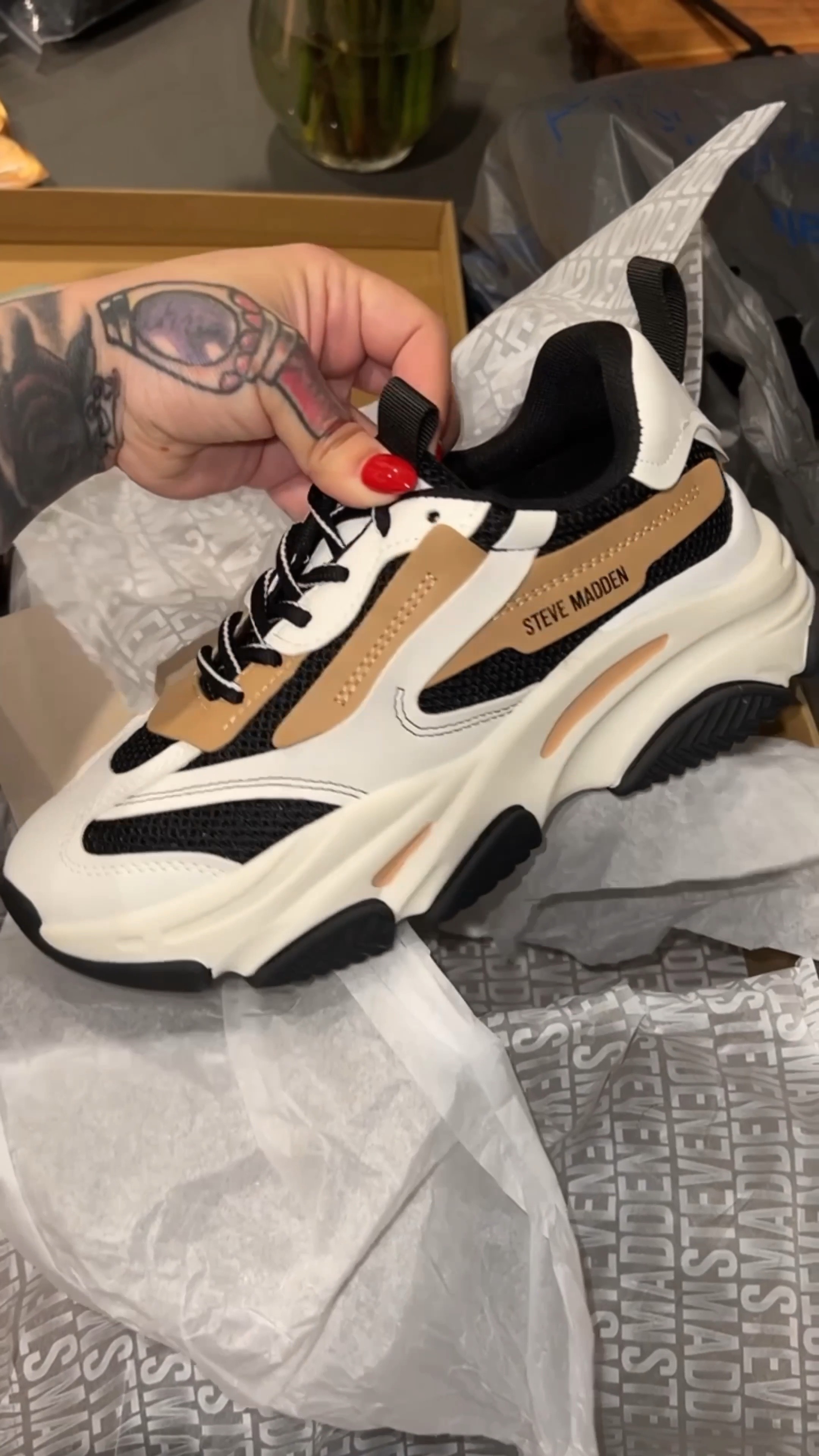 Match with style 💥👊🏼

#LTKshoecrush #LTKcurves #LTKstyletip