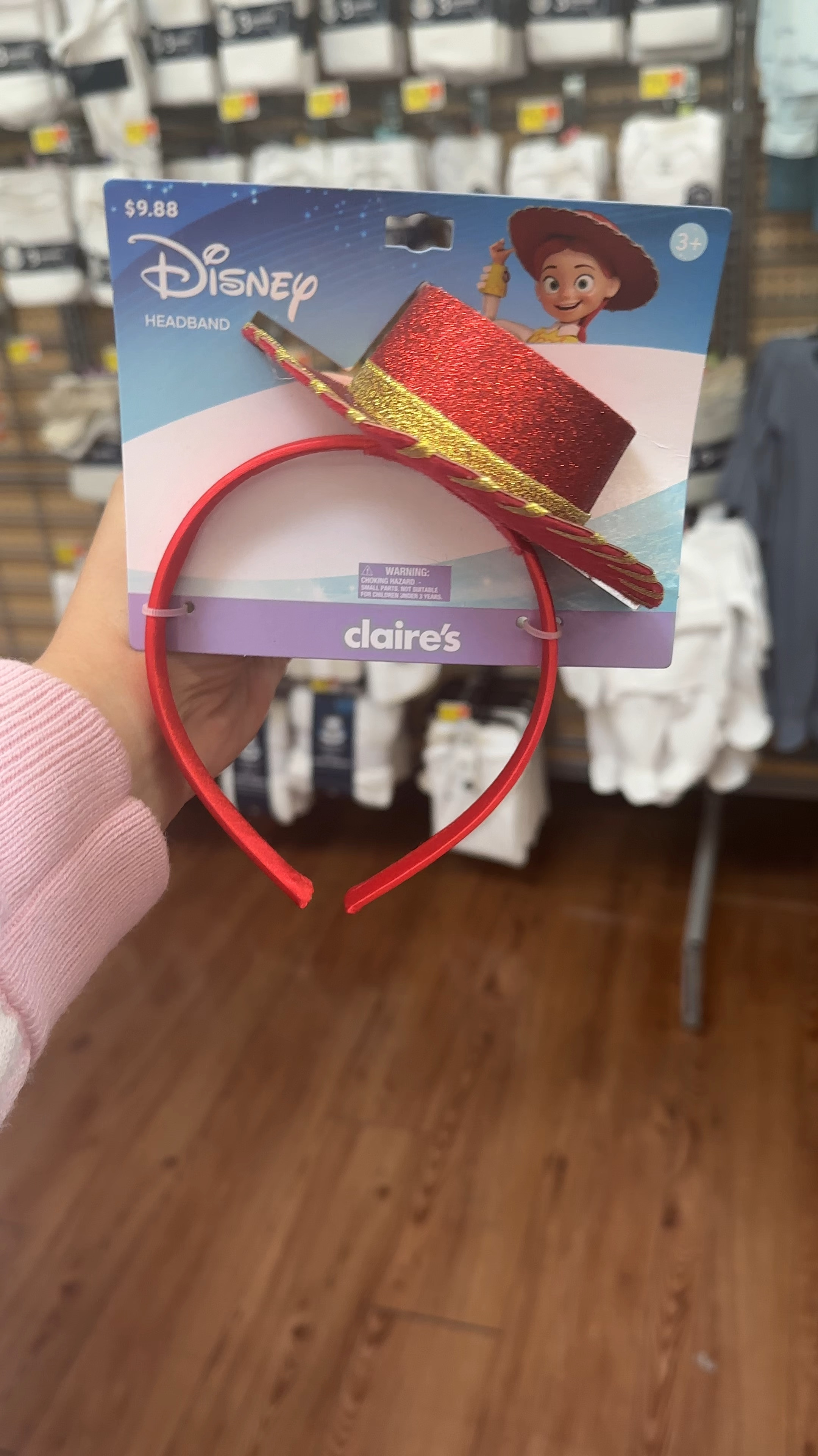 So cute for Pixar Fest!


Disney style 
Pixar style 
Toy Story 
Hair accessory 
Disney headband 
Disney hat 

#LTKtravel #LTKfamily #LTKFestival