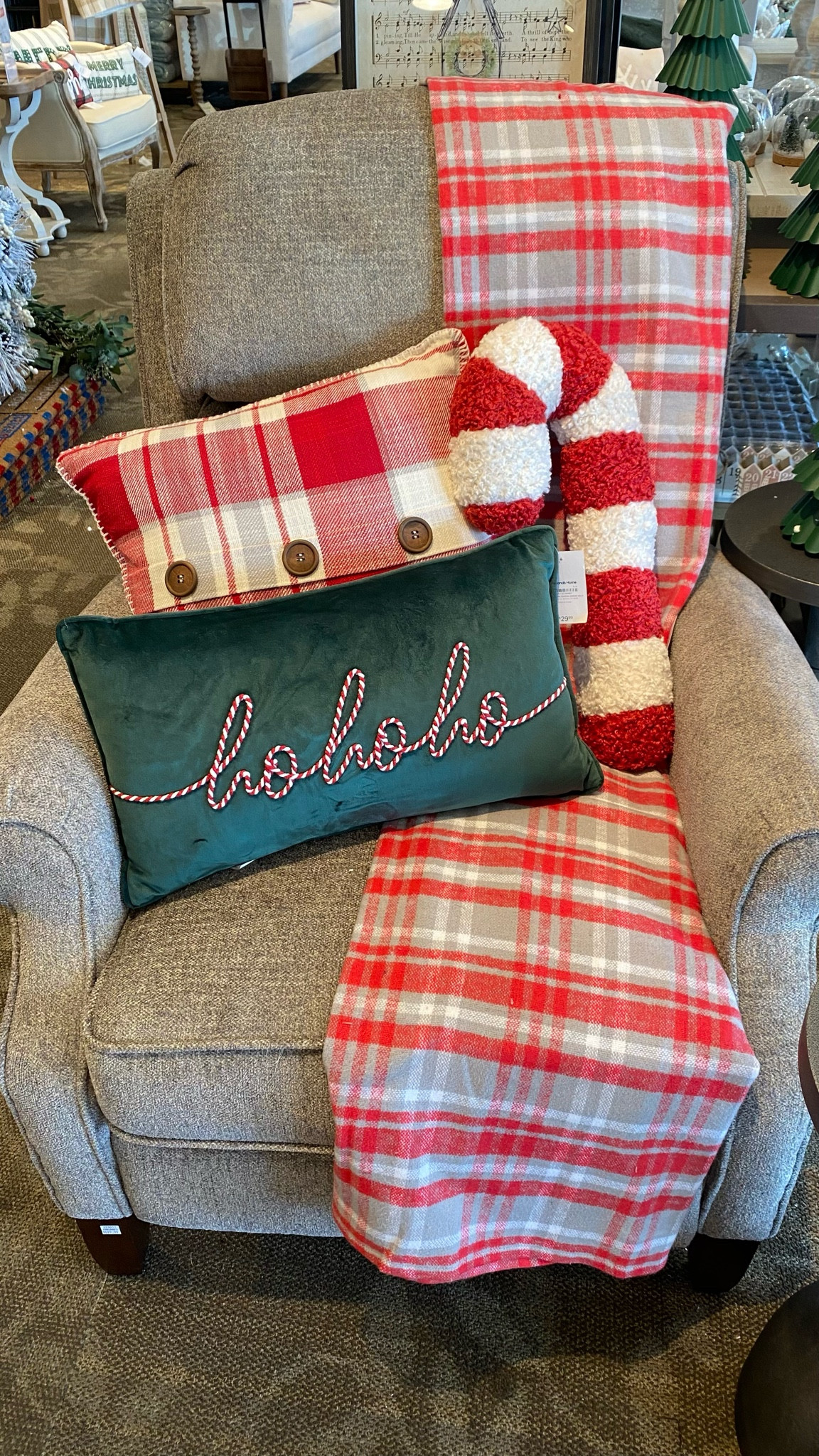 Christmas Home Decor 🎄 

#pillows #christmaspillows #christmas #christmasdecor #christmastree 
#ltkholiday #ltkgiftguide #giftsforher #giftsforhome#giftforthehostess #lastminutegifts #blackfriday #blackfridaydeals #cybermonday #cybermondaydeals #sale #christmashomedecor 

#LTKGiftGuide #LTKSeasonal #LTKHoliday
