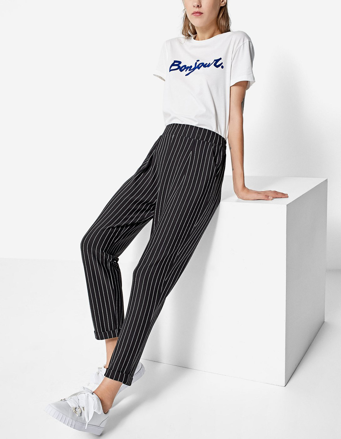 Knit carrot fit trousers | Stradivarius (UK)