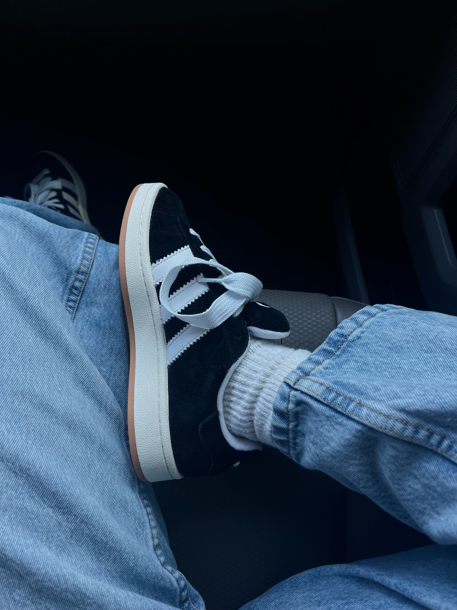 The perfect elevated everyday sneakers! Run tts & are super comfy! ☁️🖤

#LTKSeasonal #LTKshoecrush #LTKstyletip