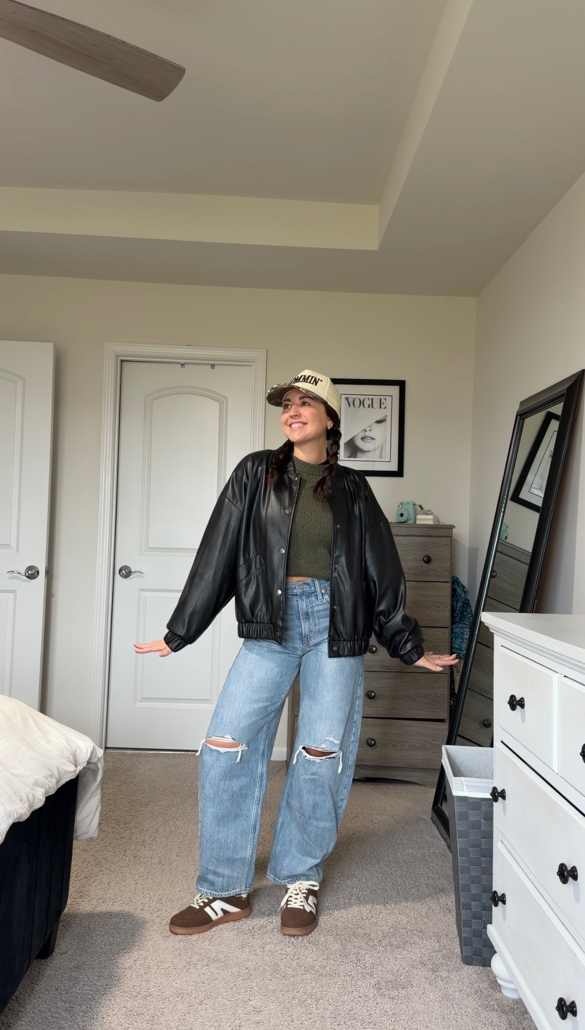 Practical mommin outfit 🫶🏼

#LTKdayinmylife #LTKootd #LTKmomlife