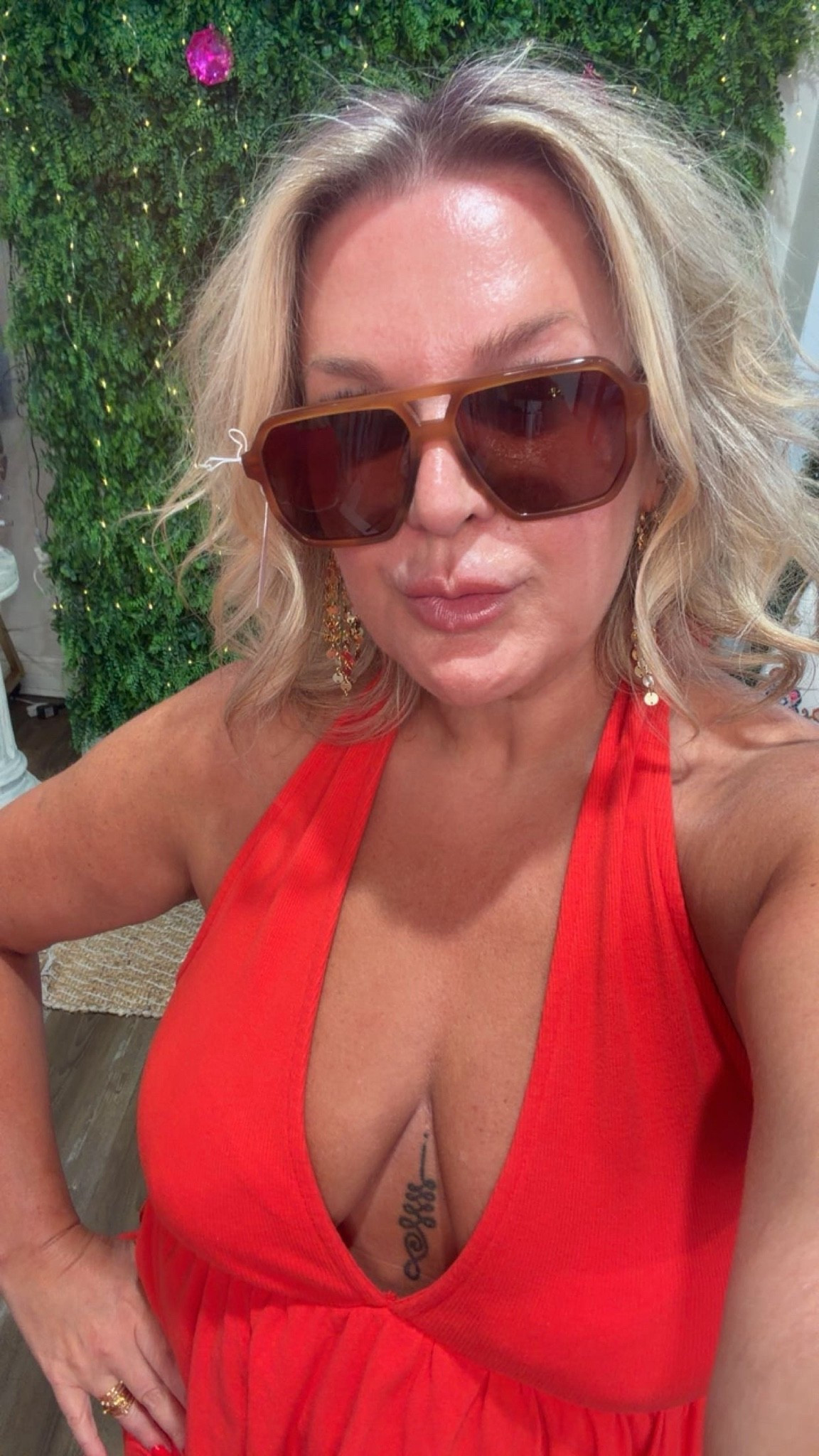 The outfit was already cute… then I added the sunglasses. 😎❤️

These oversized Diff shades instantly elevate even the simplest look. They’re lightweight, flattering, and the kind of accessory that makes you feel pulled together before you even leave the house.

Wearing:
❤️ Diff Sunglasses
❤️ Charlie Boutique dress
✨ Linked in my LTK!

#LTKStyle #LTKAccessories #LTKSummer #DiffEyewear #CharlieBoutique #SummerStyle #VacationVibes #StatementShades
