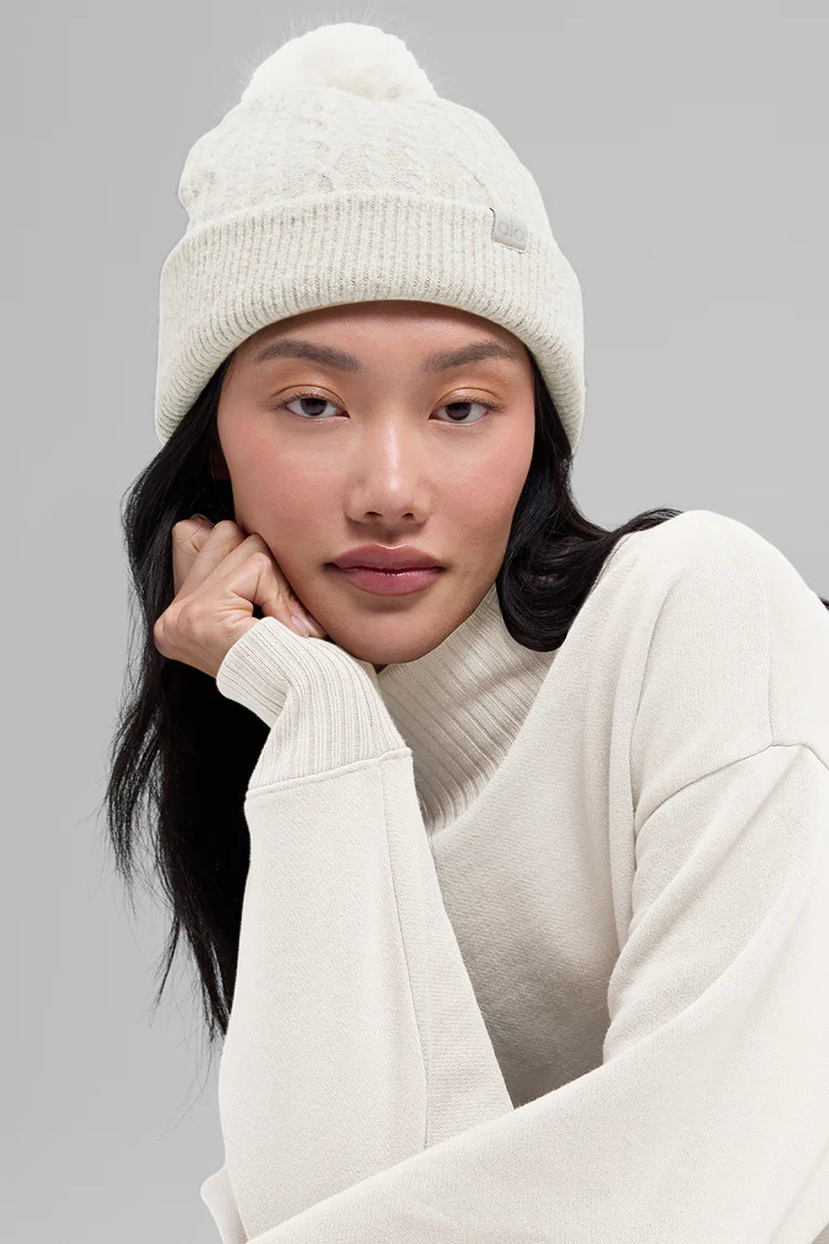 Cable Knit Winter Bliss Beanie | Alo Yoga (US)