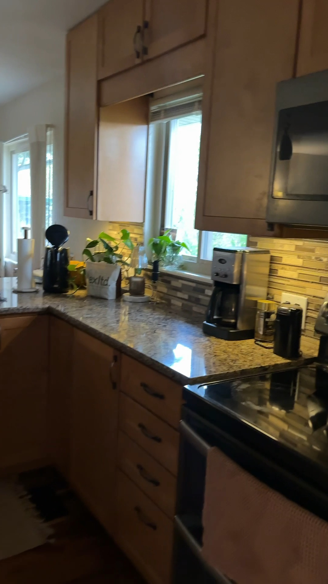 #kitchenupgrade #kitchenlighting #kitchenaccessories

#LTKHome