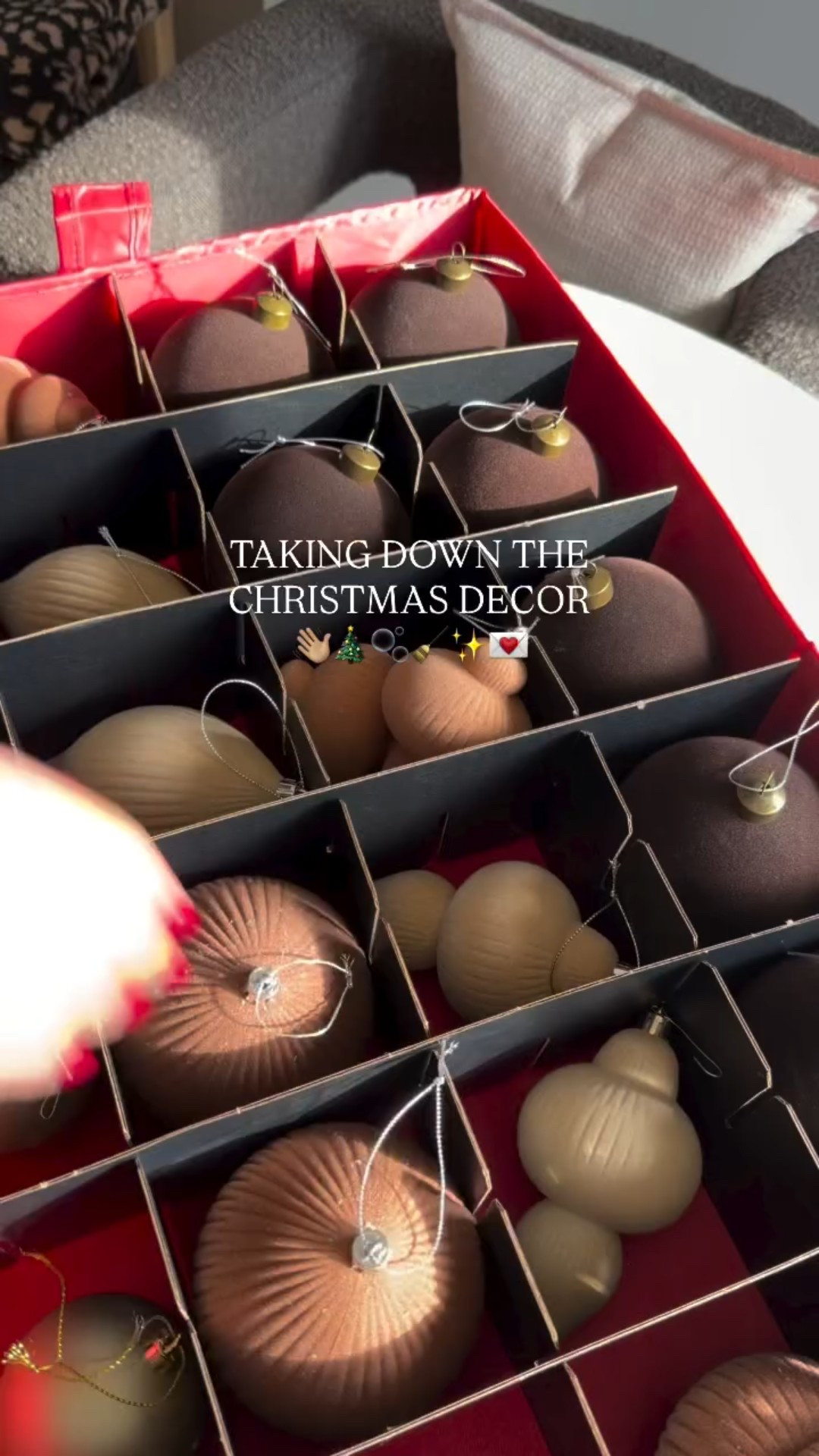 My place is so empty now 😭 deep cleaned today and put away all my Christmas decor.. until next year 👋🏼 decorated a little for Valentine’s Day to take the edge off 💌🤍

Really glad I picked up some Brightroom storage this year! Say SHOP below & I’ll send ya the 🔗s

Not filmed: me wrestling two 7.5 ft trees into bags and shoving them into my storage unit 💀 

#targetfinds #targethaul #targetmusthaves target fashion, target must haves, target love, target lover, target finds, target haul, target must haves, Valentine’s Day , Valentine’s Day decor, organization hacks #newattarget