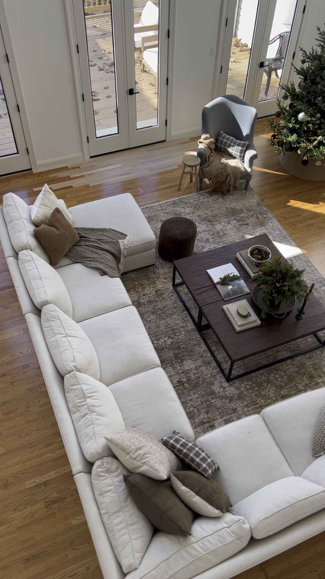 New living room rug is perfection!
Magnolia x Loloi Junie Spice/Multi in 9’6” x 13’ size

Love how warm this rug is!

#LTKWatchNow #LTKHome #LTKSaleAlert