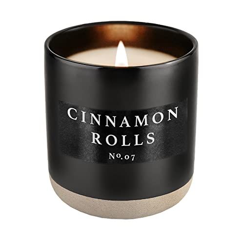 Sweet Water Décor Cinnamon Rolls Soy Candle | Cinnamon, Icing, and Cinnamon Buttery Pastry Fall ... | Amazon (US)