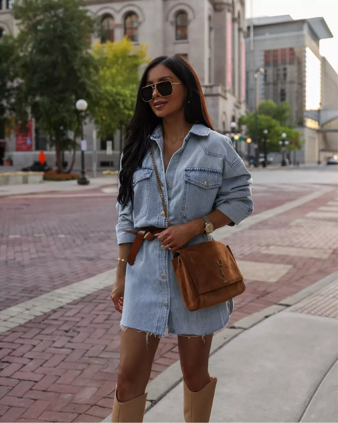 25 Outfit Ideas On How to Wear a Brown Bag