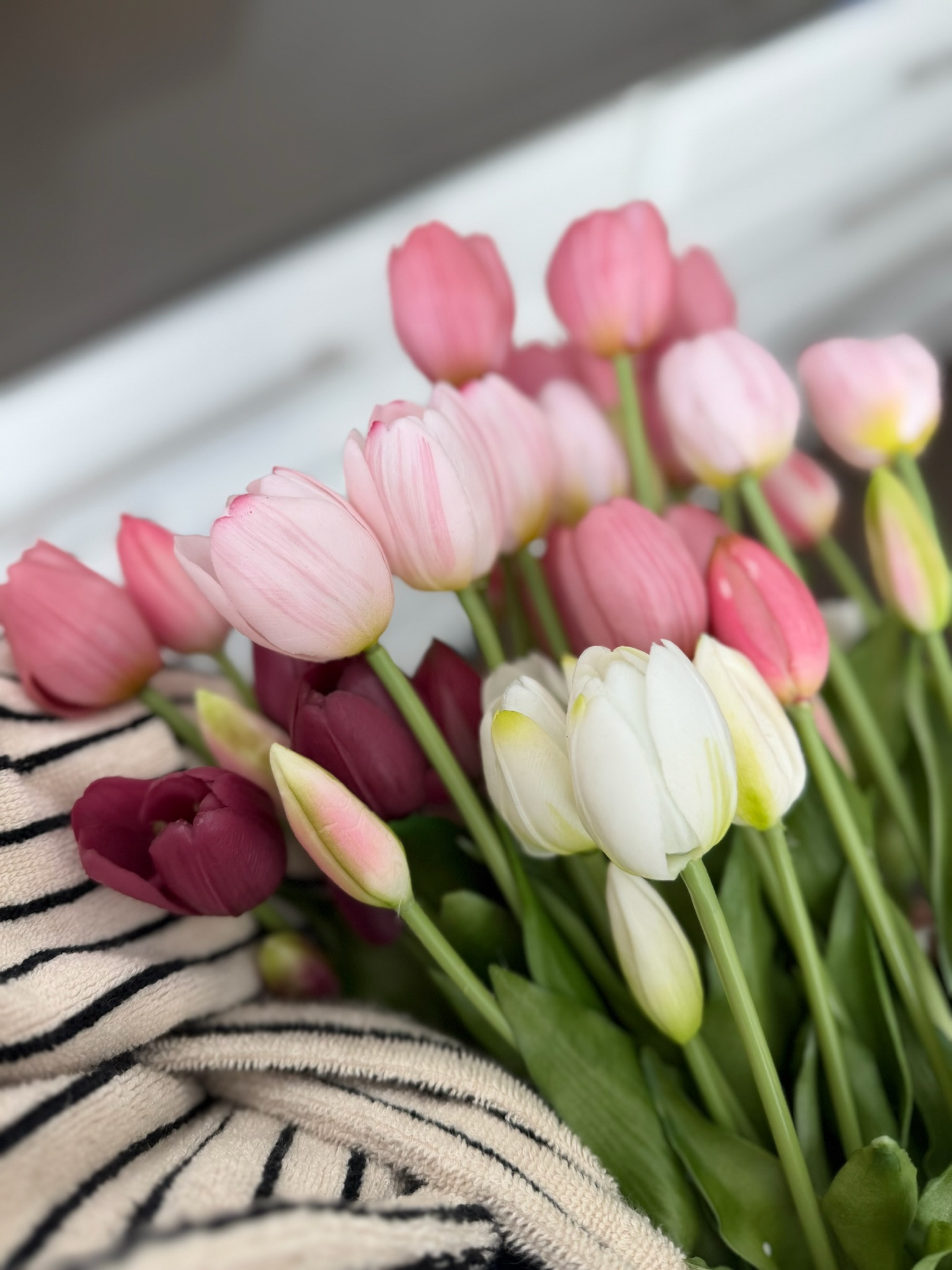 Stop it, these tulips are gorgeous!! They add the perfect pop of color for the upcoming spring season 😍

#amazon #amazonhome #fauxstems #faketulips #homedecor #homedesigninspo #springflorals

#LTKselfcare #LTKSeasonal #LTKdayinmylife