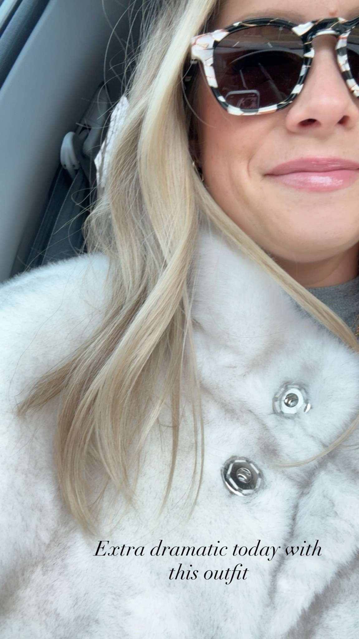 Extra dramatic today with this outfit