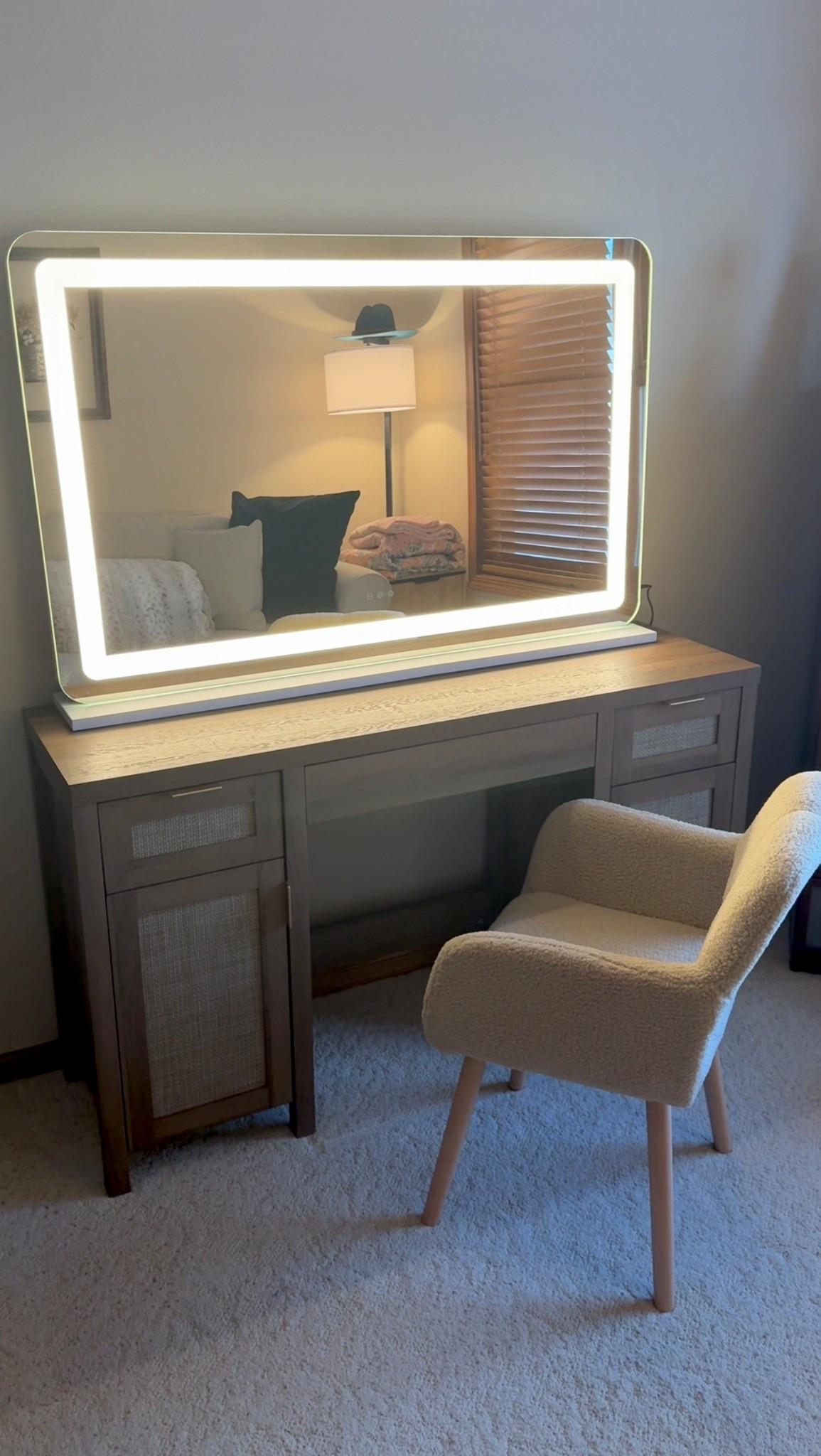 My vanity setup ❤️

#LTKHome