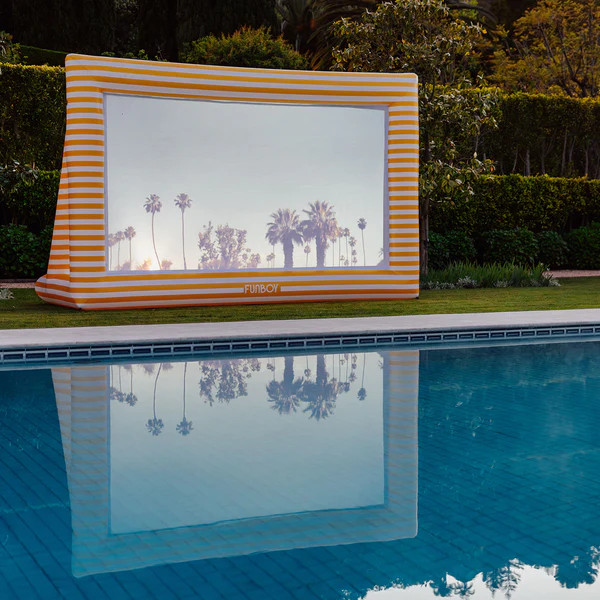 Inflatable Movie Screen | FUNBOY