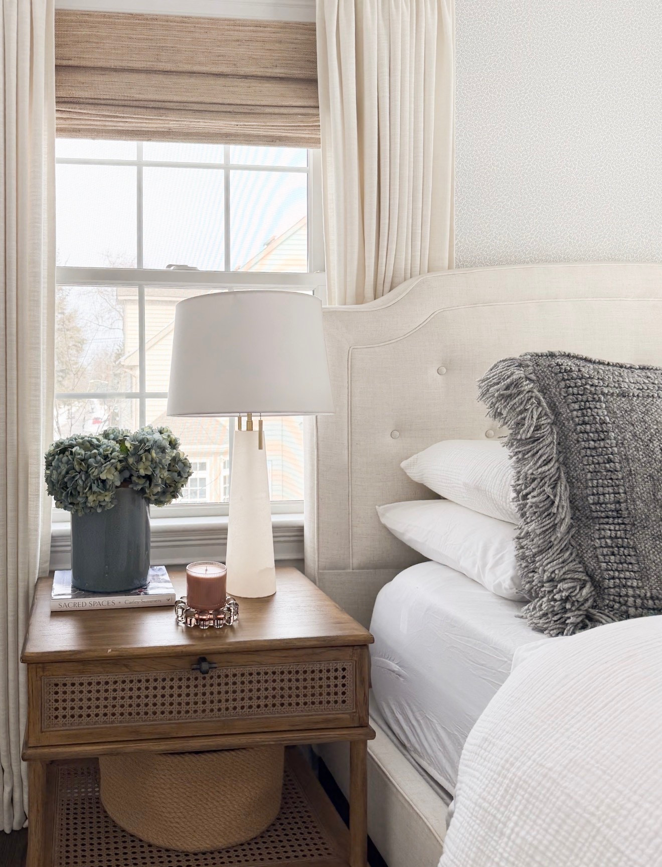 Cozy snowday moments around our home (yes, it’s snowing again right now ☃️) 

Our dining room chandelier is the lowest price I’ve ever seen it, still on sale! Also linking our new bedroom rug, living room wallpaper, seagrass table lamp and a few other items that I’m loving right now… 



#LTKSeasonal #LTKSaleAlert #LTKHome