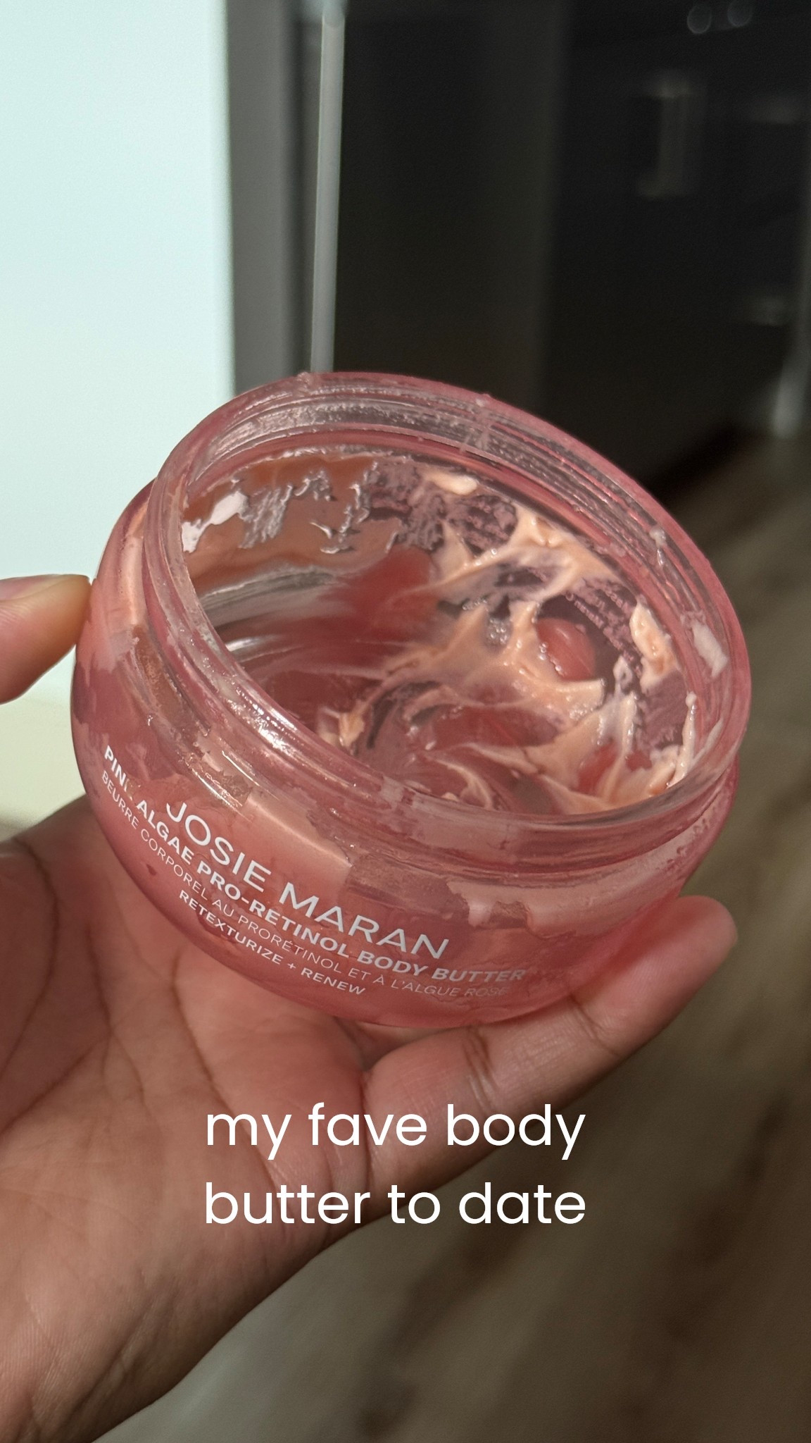 My favorite Josie Maran body butter! It’s absorbs into my skin so well, giving a hydrated glowy look to my skin 🥰 #josiemaran

#LTKFindsUnder50 #LTKBeauty