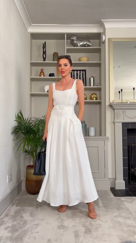 - white summer dress

Use code LAURAB20 for 20% off at Karen Millen (partner)