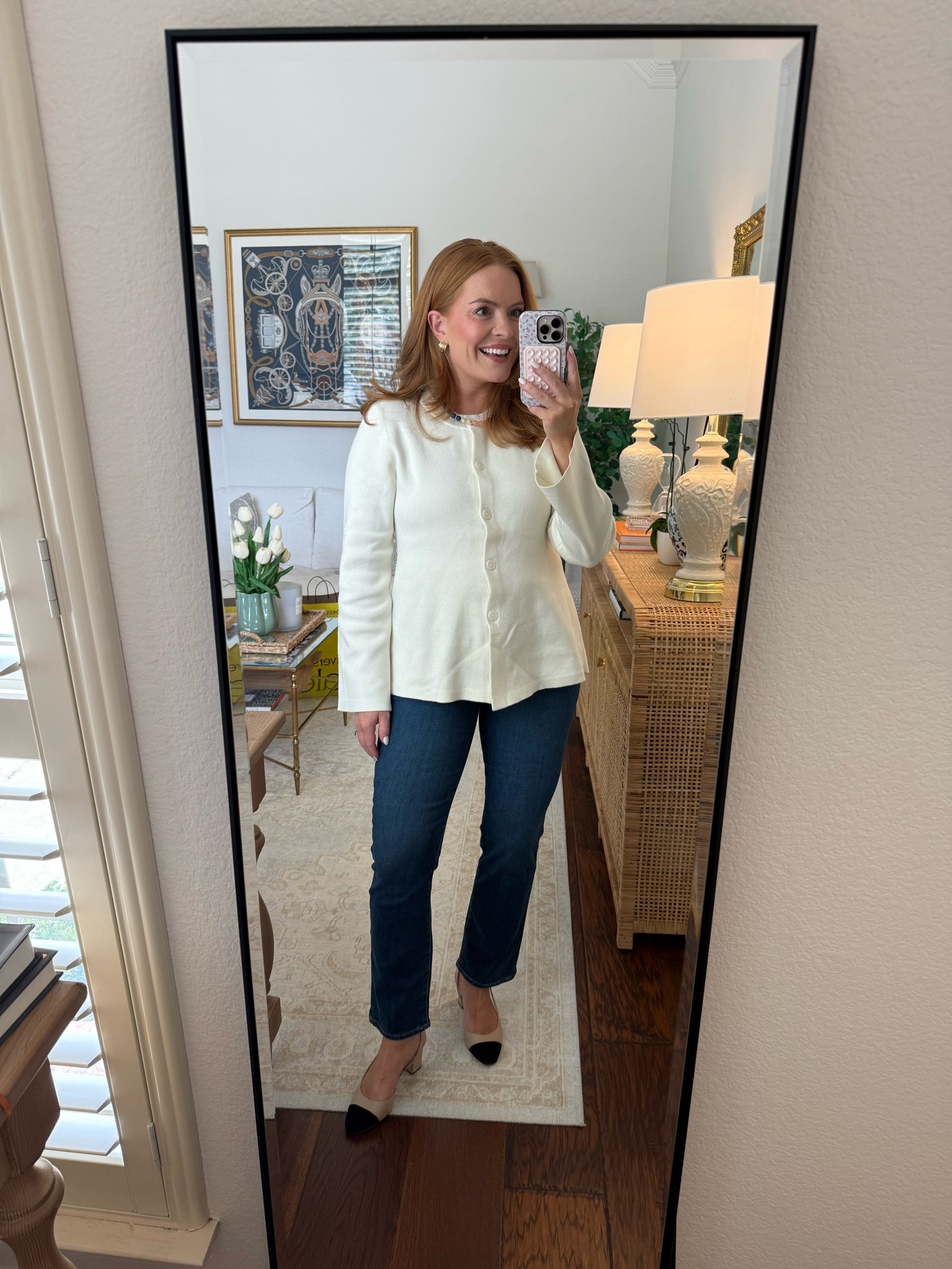 Sizing: sweater runs true to size!

Nordstrom sale under $100 find! This sweater is going to be a staple in your closet this fall! Dress it up with a skirt or dress it down with jeans!