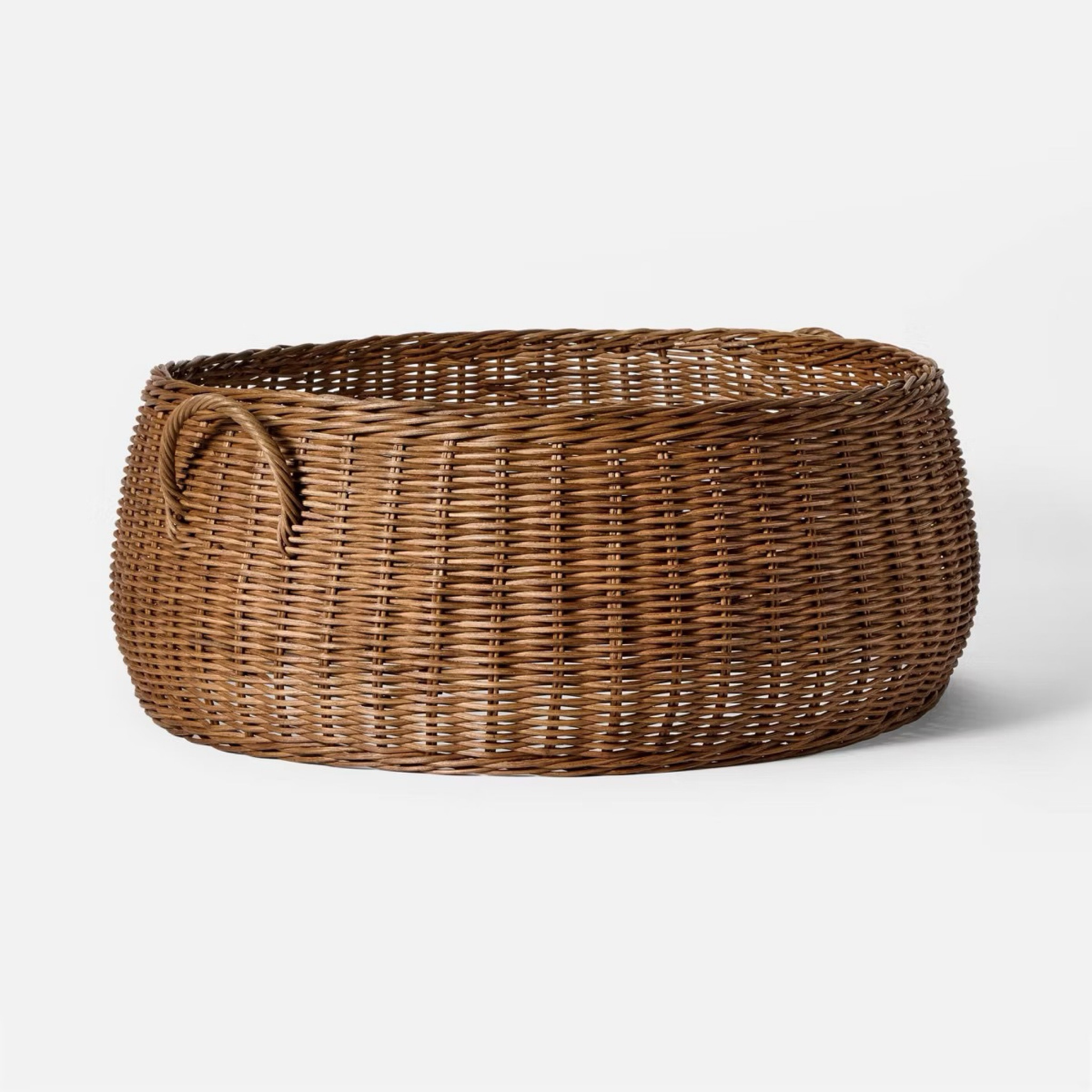 Basket Rattan Wicker Tree Collar with Handles Dark Brown -Threshold T™ designed with Studio McGee

Absolutely beautiful in person. Love  the handles on it. Haven’t found anything similar  

#LTKHoliday #LTKStyleTip #LTKHome