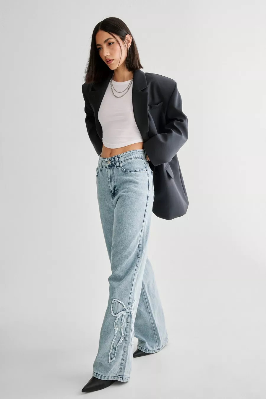 Bow Detail Straight Leg Jeans | Nasty Gal US