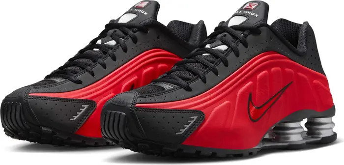 Shox R4 Sneaker (Men) | Nordstrom
