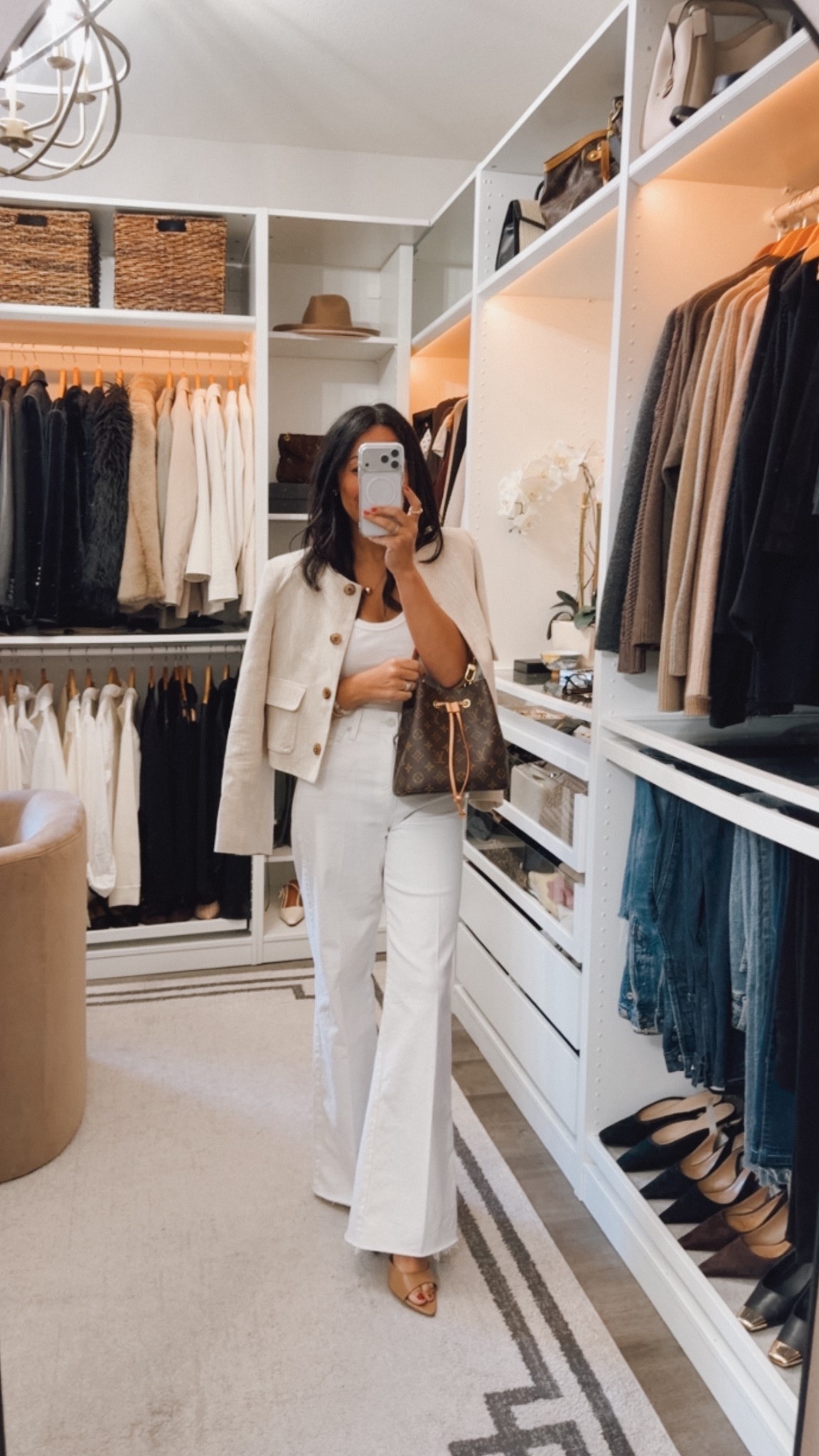 So good! Can’t go wrong with a lady jacket- they’re a classic timeless piece. This Zara one is amazing for under $100🔥 fits TTS wearing a small
Jeans TTS

#LTKOver40 #LTKootd