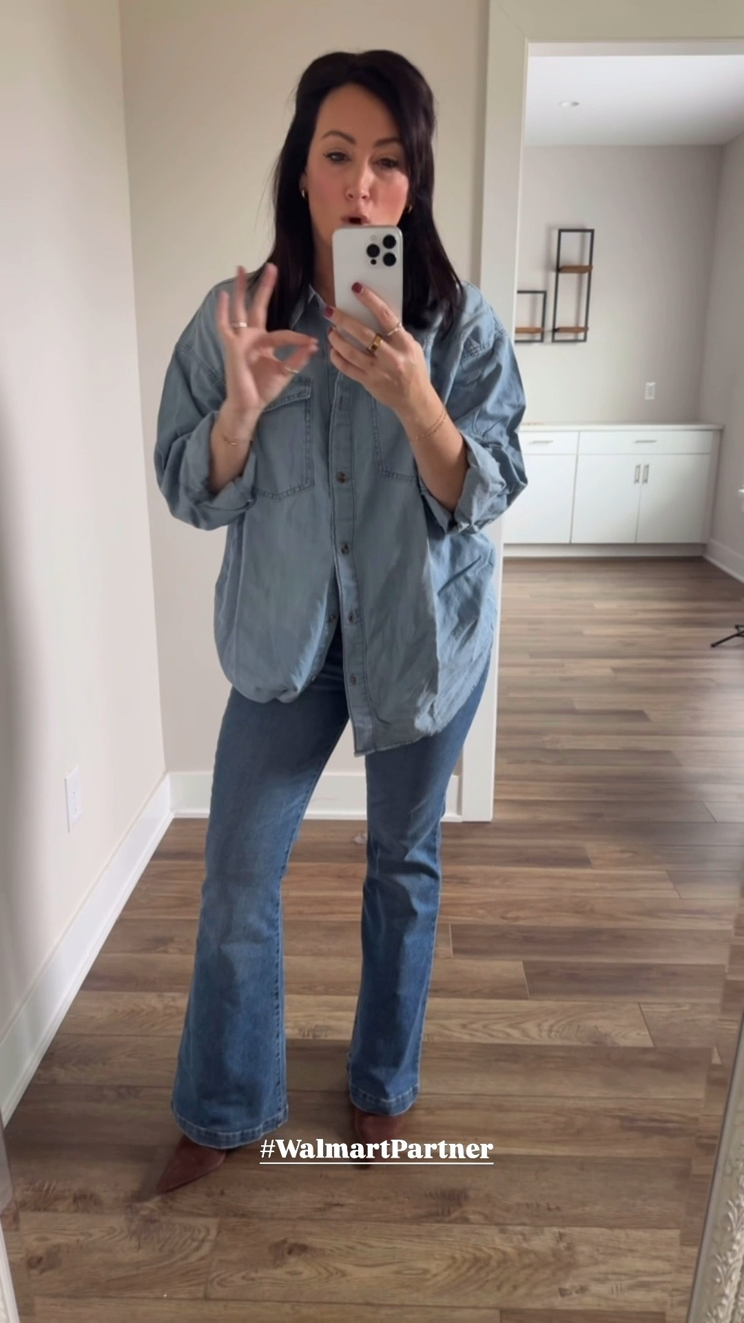 WALMART HAUL 
• medium top
• size 6 denim 
#WalmartPartner @SofiaVergara  #WalmartStyle @WalmartStyle 


#LTKGiftGuide #LTKHoliday #LTKFindsUnder50