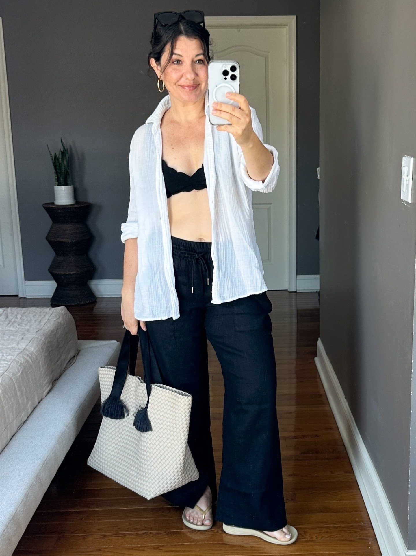 With spring break coming up, I immediately set aside the BEST linen pants in my closet! They're versatile, comfortable, and cute...they've been my go-to faves for years!
