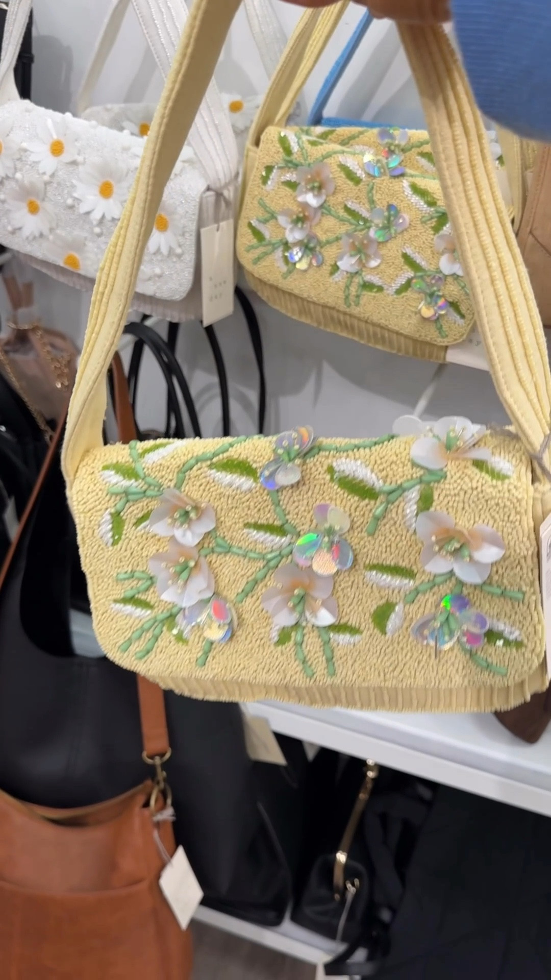 Target purses are everything right now!


@Target 

#LTKWedding #LTKTravel #LTKSaleAlert