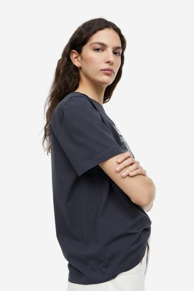 T-shirt with a motif - Dark grey/Ramones - Ladies | H&M GB | H&M (UK, MY, IN, SG, PH, TW, HK)